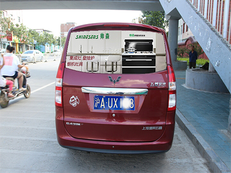 广告宣传车